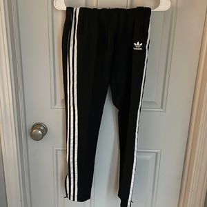 Adidas 3 stripped joggers